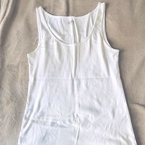 Tank Top! Ann Taylor Loft. White, size large. Gently used.